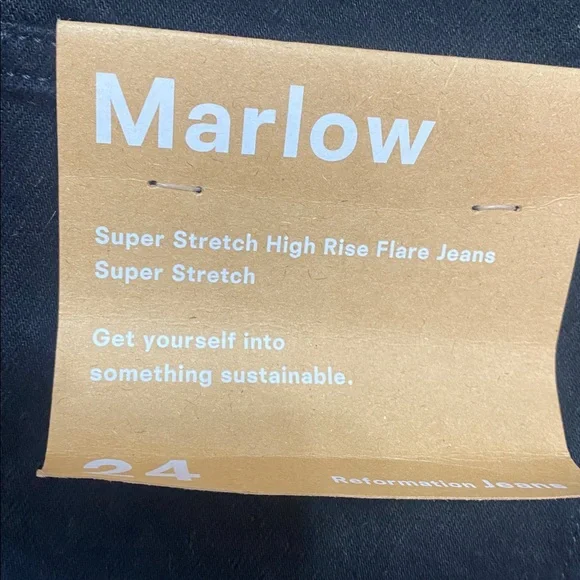 NWT REFORMATION Marlow Super Stretch High Rise Flare
Jeans - Picture 10 of 10